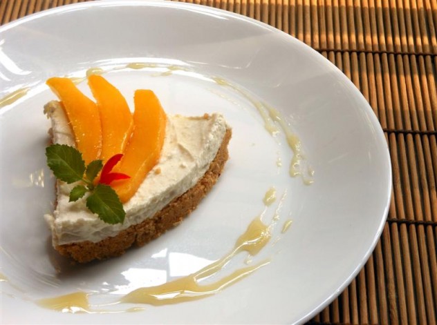 Mango Cheesecake 1 (Medium)